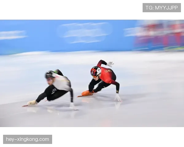 任子威训练完直接啃冰块，这自律程度谁懂啊